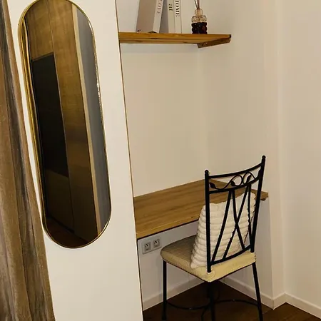 Apartment Alg *
